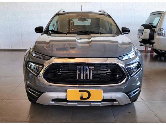 FIAT TORO 2.0 16V TURBO DIESEL VOLCANO 4WD AT9 FIAT TORO 2.0 16V TURBO DIESEL VOLCANO 4WD AT9